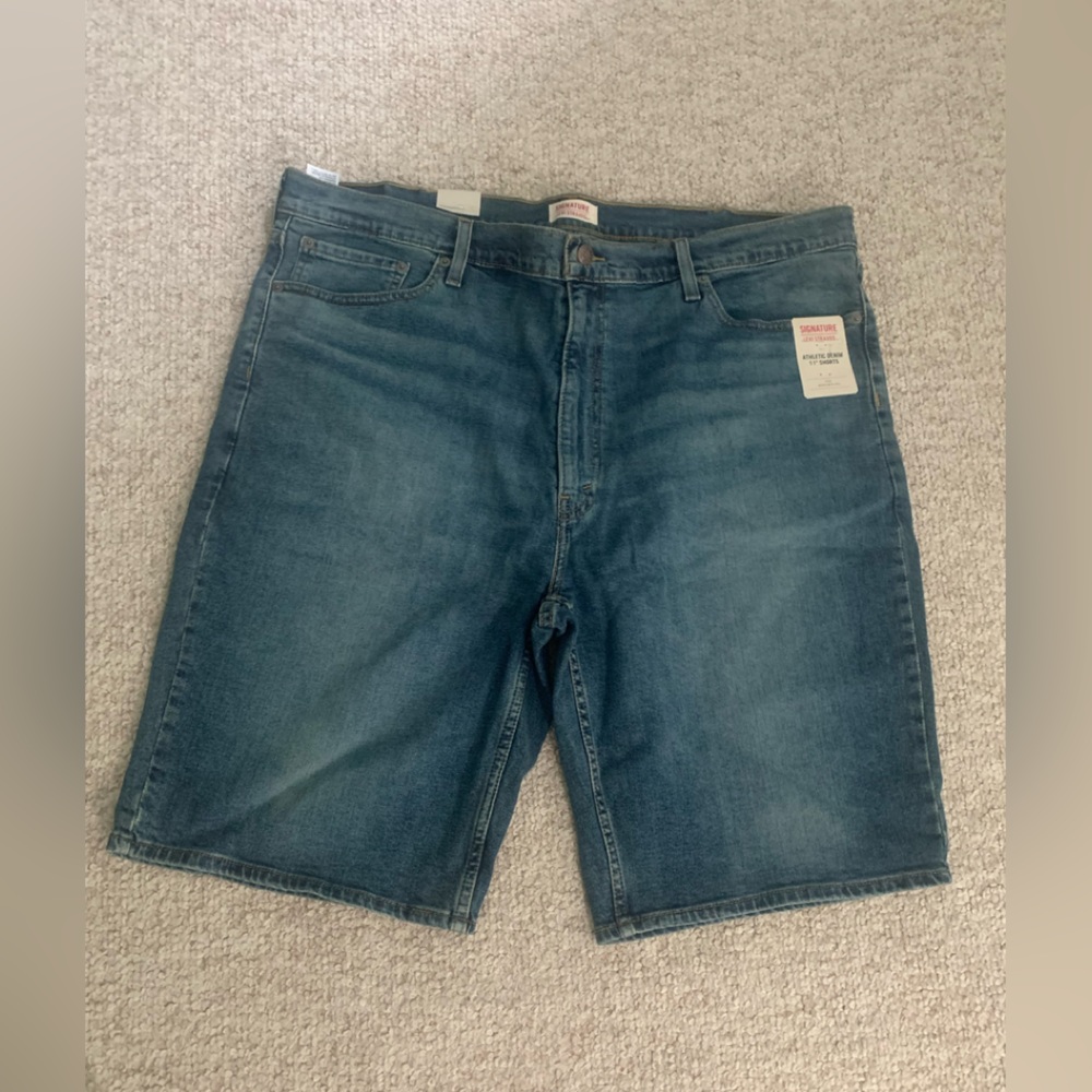 Levi Strauss Signature Mens Athletic Flex Shorts 42 x 11 inches NWT